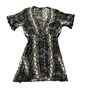 Kivari Dress mini dress pattern black and white size 4-6 US